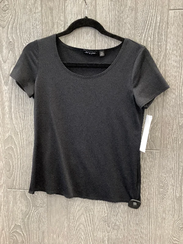 Top Short Sleeve By Notations In Black, Size: Petite   S