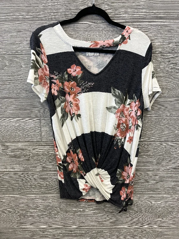 Top Short Sleeve By Maurices In Multi-colored, Size: S