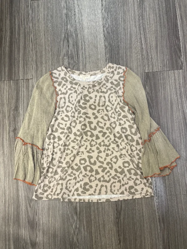 Top Long Sleeve Basic By Mystree In Animal Print, Size: S