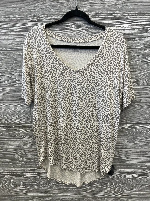 Top Short Sleeve By American Eagle In Animal Print, Size: S